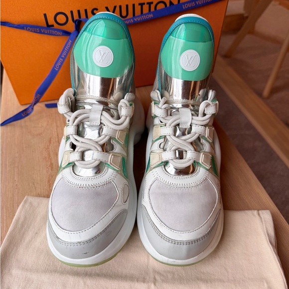 SOLD❌Louis vuitton LV archlight green white monogram pvc leather sneakers - Picture 13 of 16